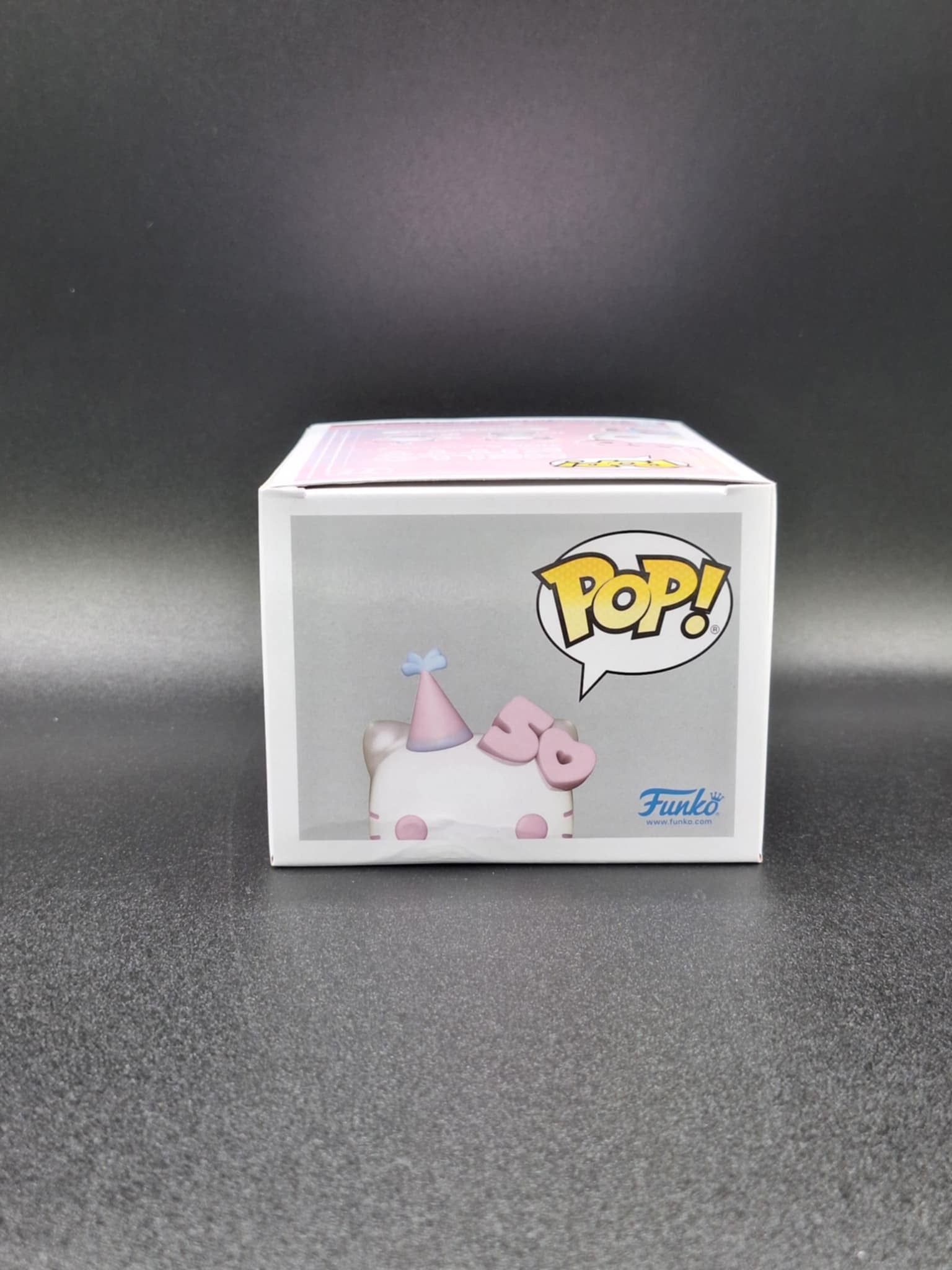 Funko POP! Hello Kitty 50th Anniversary Asia Pacific Exclusive #77