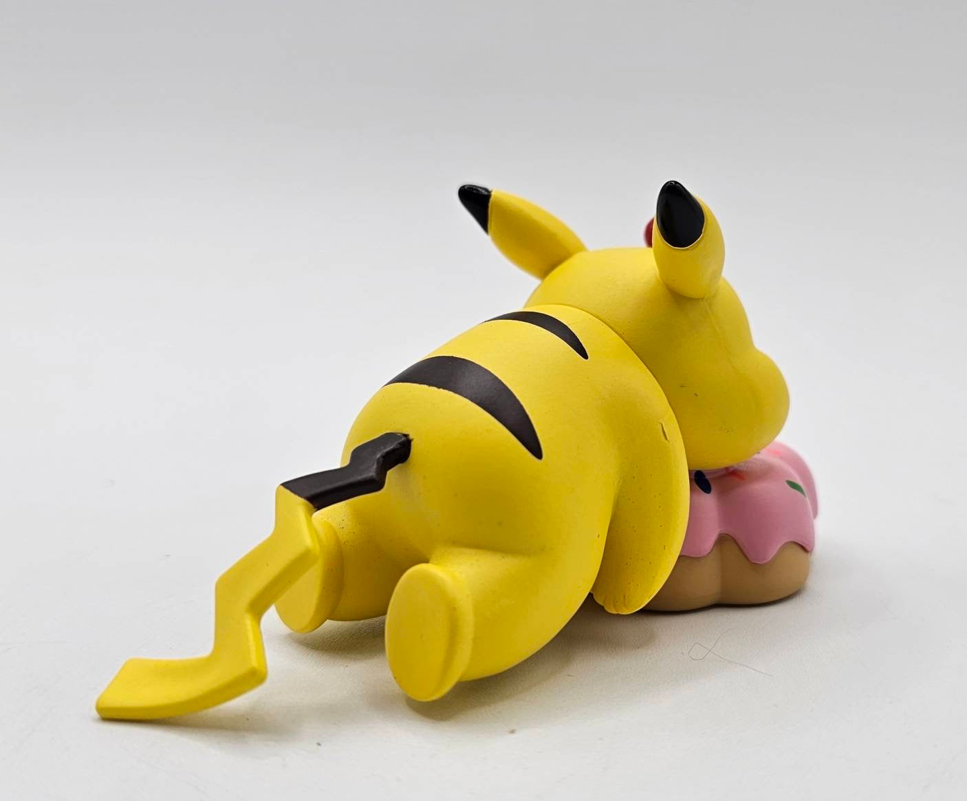 Pokemon Pikachu Chubby Donut Figurine