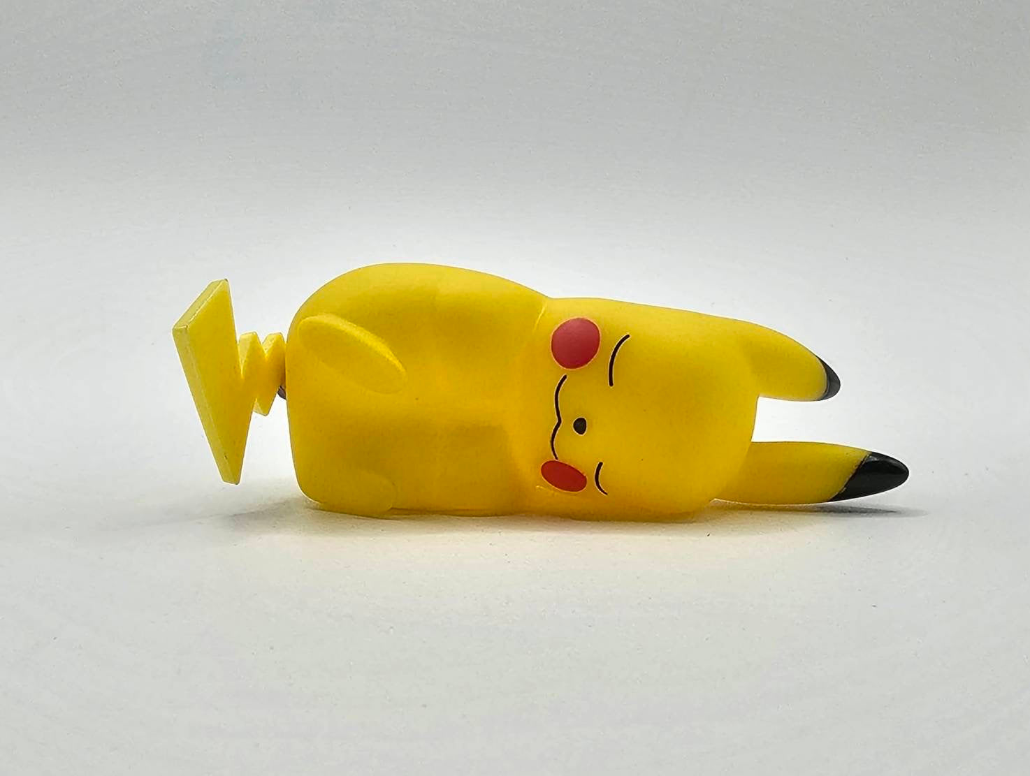 Pokémon Sleeping Pikachu Soft Mood Lights Bedroom Kids Choose 4 Different Poses